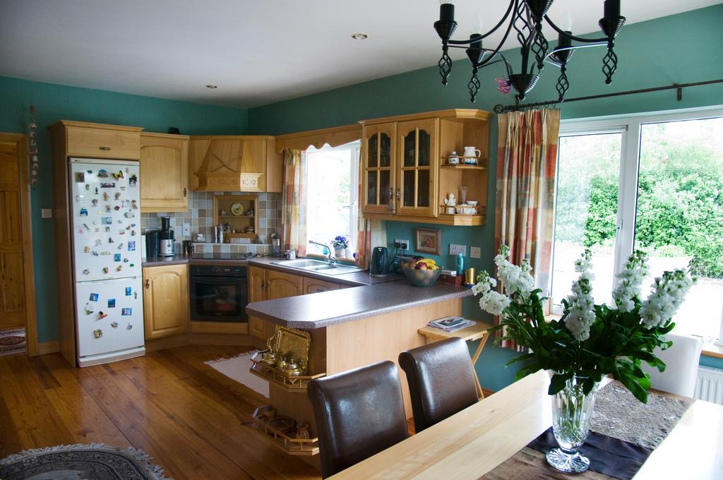 Lake Rise Holiday Home At Kilmaddaroe Carrick on Shannon Quarto foto